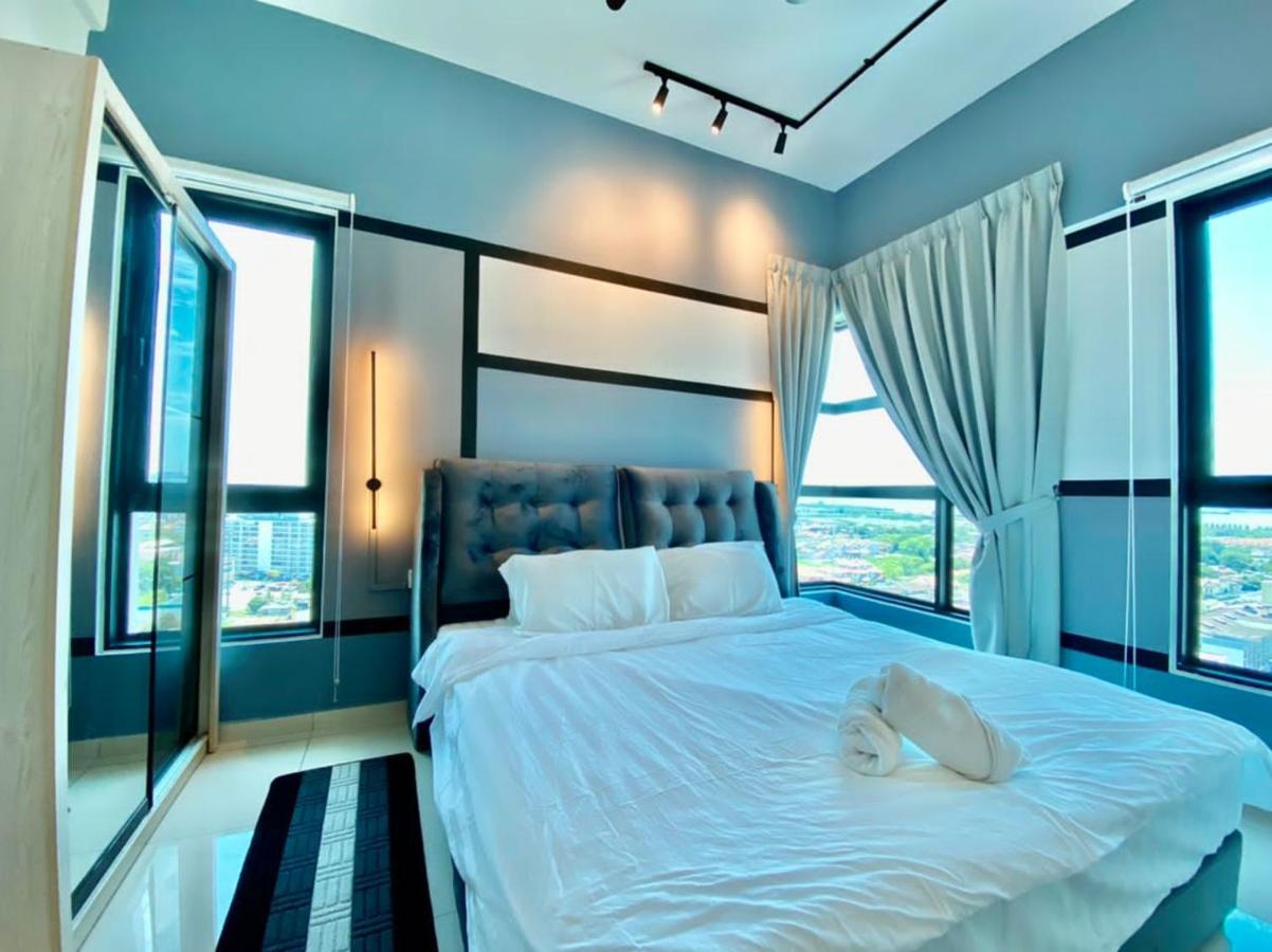 Melaka Ong Kim Wee Residences by UHA Luaran gambar